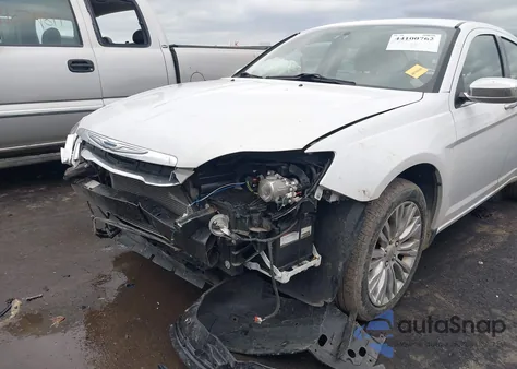 2012 Chrysler 200 Limited z USA, uszkodzony, nr VIN 1C3CCBCG8CN254110